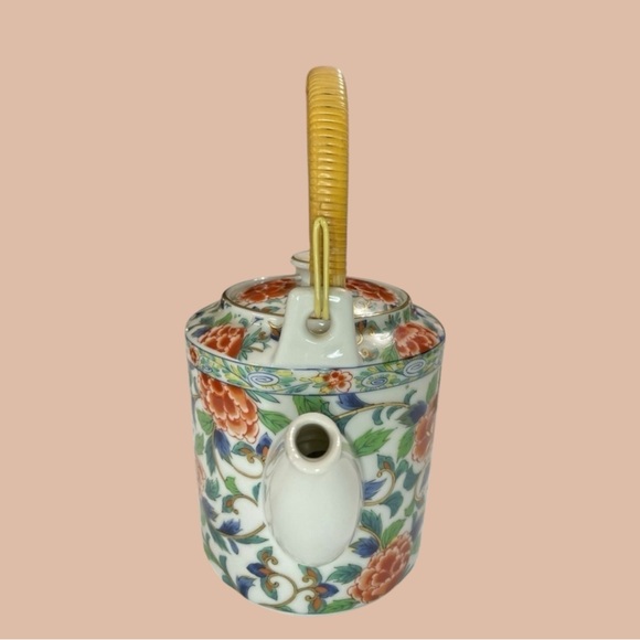 Vintage Takahashi-style Japanese
Teapot Bamboo Sakura Peony
Blossoms - Picture 4 of 13